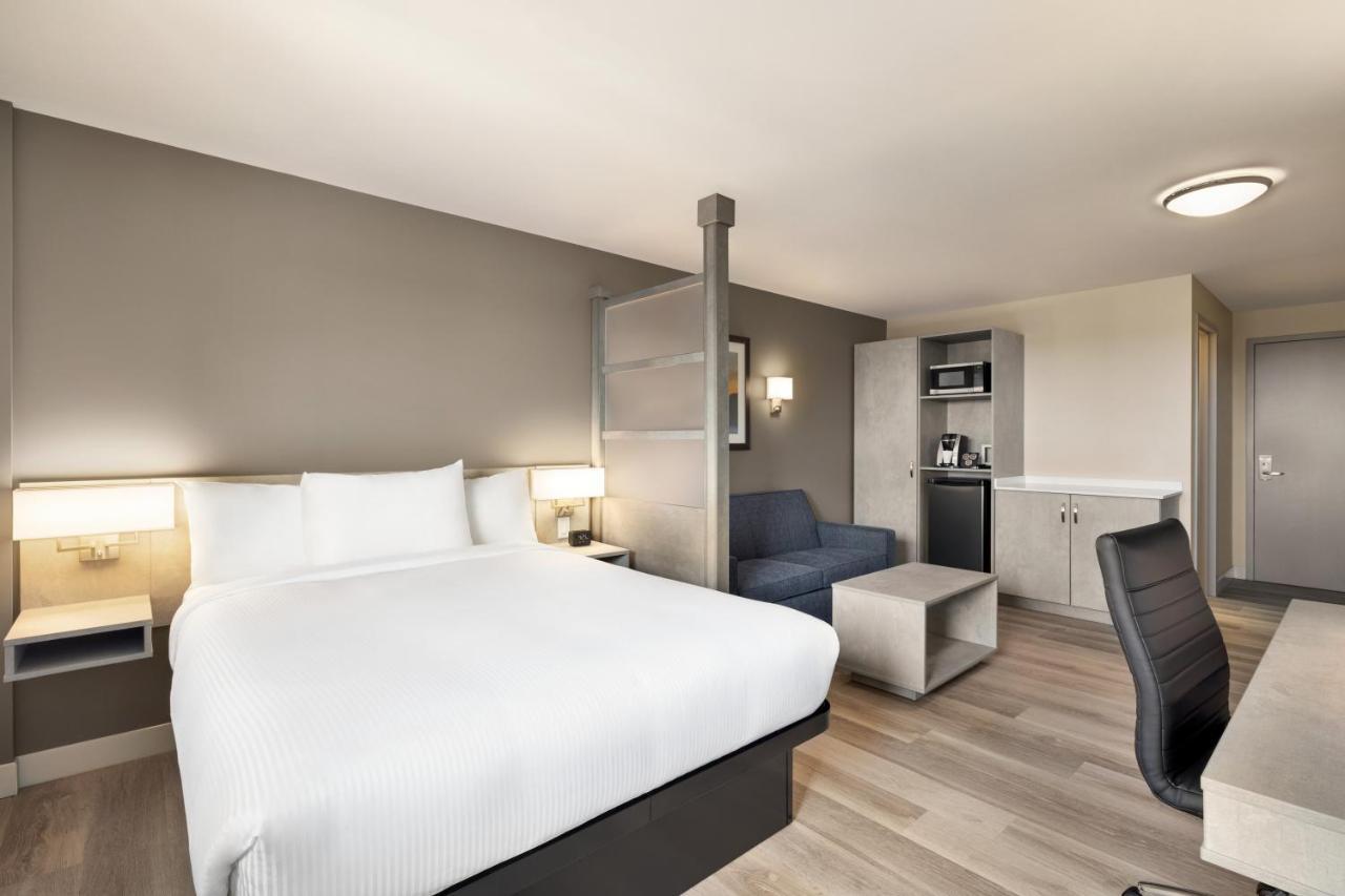 Microtel Inn & Suites By Wyndham Boisbriand Sainte-Thérèse-de-Blainville Eksteriør bilde