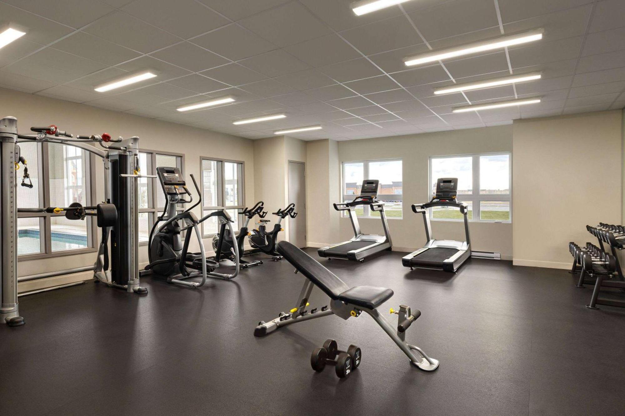 Microtel Inn & Suites By Wyndham Boisbriand Sainte-Thérèse-de-Blainville Eksteriør bilde