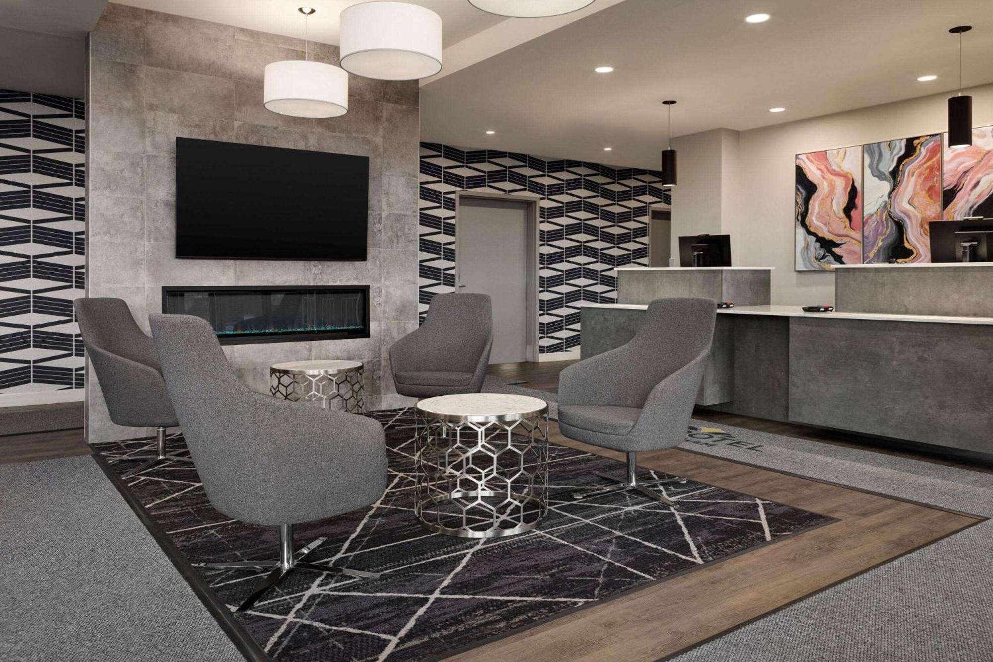 Microtel Inn & Suites By Wyndham Boisbriand Sainte-Thérèse-de-Blainville Eksteriør bilde