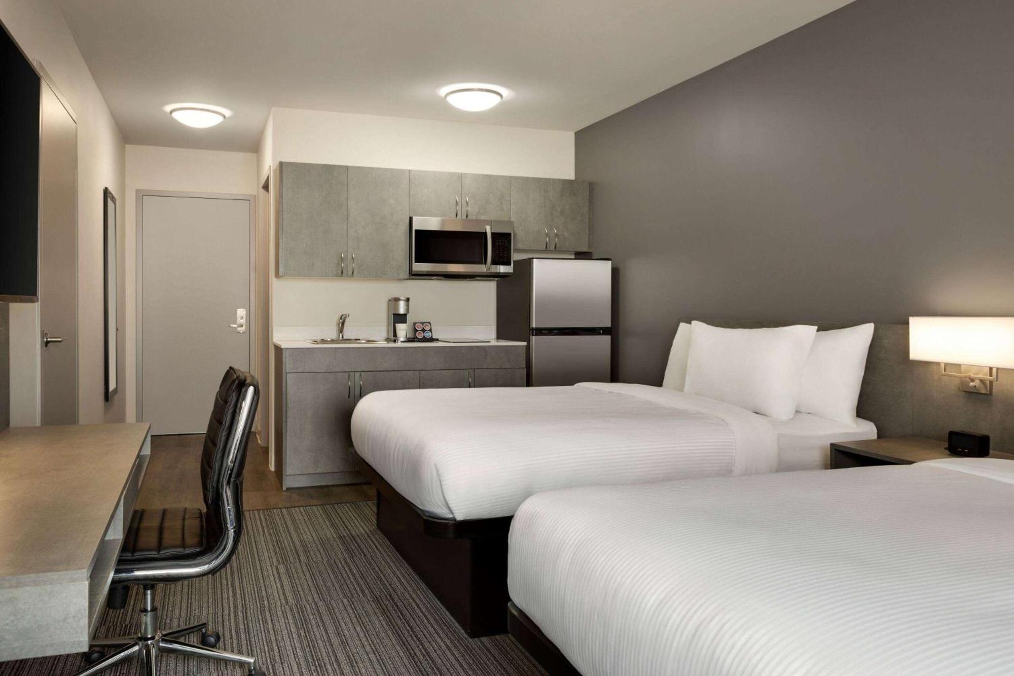Microtel Inn & Suites By Wyndham Boisbriand Sainte-Thérèse-de-Blainville Eksteriør bilde