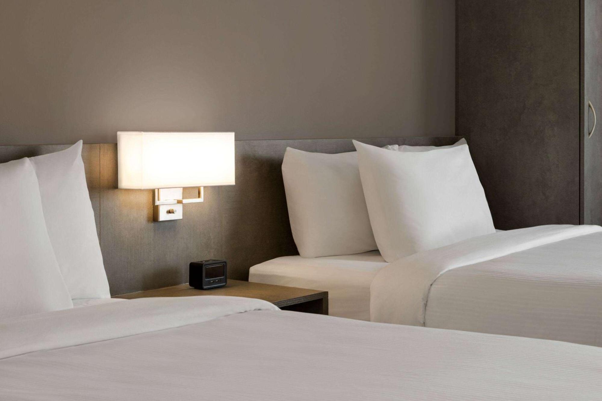 Microtel Inn & Suites By Wyndham Boisbriand Sainte-Thérèse-de-Blainville Eksteriør bilde